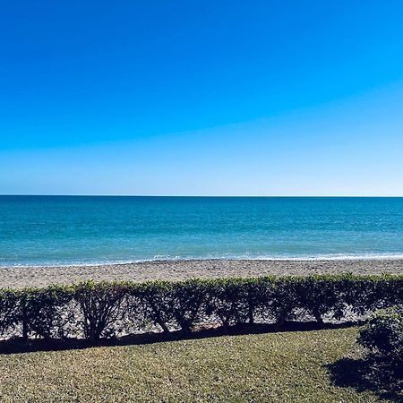 Beachfront Nudist Apartment In Vera Playa Playas de Vera Екстериор снимка